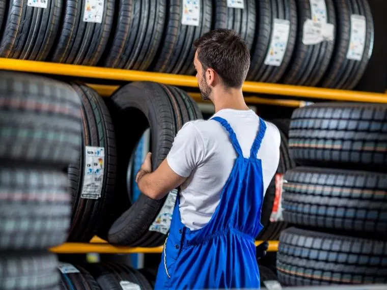 Seferihisar Oto Lastikçi